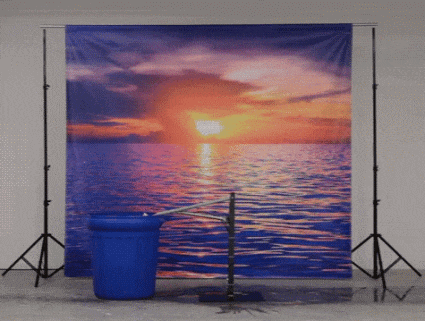 搞笑gif: 洗发水广告是怎么拍的?