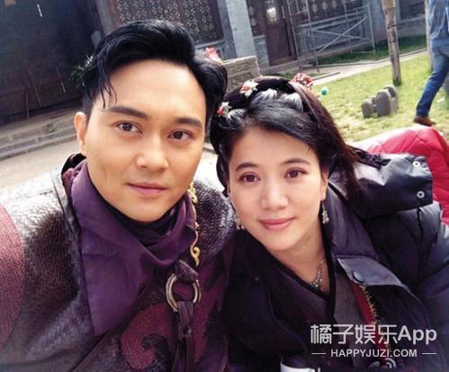 嘴上嫌弃行为宠,这就是张智霖袁咏仪结婚17年