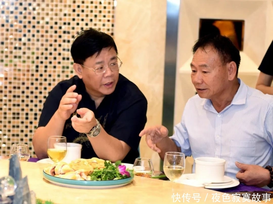 他在高州做盐焗鸡30年今日关注主持人郑达都点赞