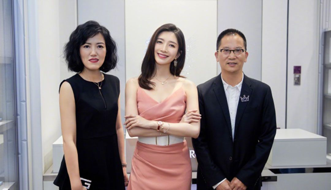 胡歌江疏影旧情复燃?胡歌方火速辟谣,江疏影回