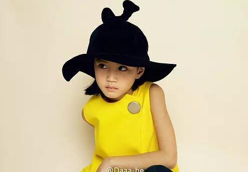 钟丽缇女儿Cayla拍抖音,没想到她私底下这么放得开!