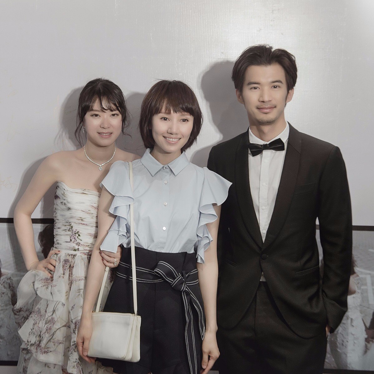 黄璐范玮举办婚礼杜江霍思燕双双献吻