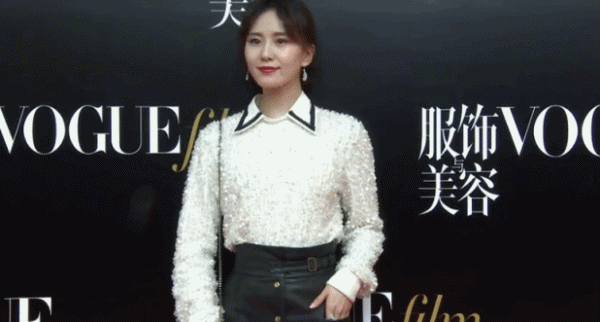 沈月被嘲不配当明星刘诗诗像大妈身材对女星到底多重要