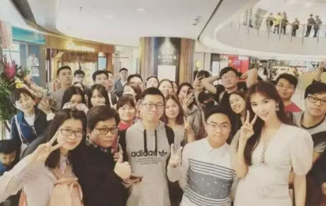 林志玲自曝花8位数做公益,已达自己的一半身