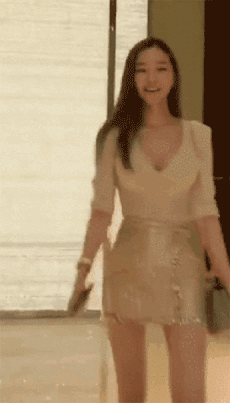 搞笑gif趣图:小朋友,你很特别啊,能不能好好做操了!