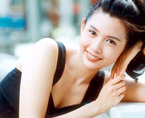 曾出演三级片被称性感女神如今50岁的邱淑贞还是30年前的样子