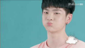 《明日之子》最后一位rapper叫周震南,呈现出的舞台和马伯骞,李炎欣