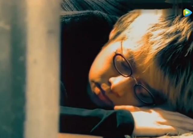 他死后,我擦干眼泪,写了一首歌纪念他