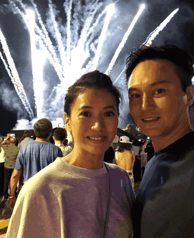 张智霖又晒恩爱日常他和袁咏仪绝对是真爱夫妻俩的素颜更是无敌