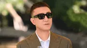 《地球超新鲜》高开低走，男神扫腿舞也难挽颓势
