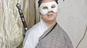 “独臂女孩”回应扮演杨过走红：失业后做自媒体意外出圈，未来想考编