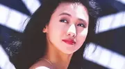 父母清华工作，她为红拍三级片与父母闹翻，如今再不让女儿进娱圈