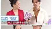 网友在机场遇董璇带女儿回京，直呼：把小酒窝给姨姨一人养一天吧