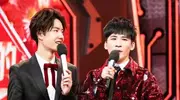 王一博：从多面手艺人到阳光偶像，他如何逐步赢得大众的喜爱