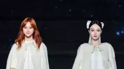 李小璐走秀被设计师亲嘴，甜馨当场目瞪口呆，事情后续没说法。