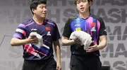 王楚钦与何超欣同框合影！王楚钦“绅士手”被网友赞：细节见修养