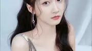 关晓彤分享美黑秘密，夏日肌肤光彩源于自律努力