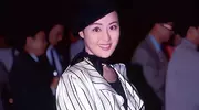 看章小蕙年轻时穿搭，才懂她衣品多好时髦不过时