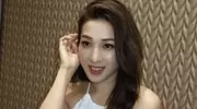 TVB 前花旦钟嘉欣自曝婚姻小烦恼：老公抱怨被冷落