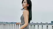 万茜穿银色亮片长裙似夜中星辰，华丽又具低调质感