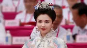 王珂没想到，为自己还清亿万债务的妻子刘涛，早已今非昔比