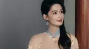 绝美东方韵！李沁旗袍加身，“气质杀”完美诠释