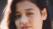 伍宇娟：影坛辉煌后历经情感波折，独自养大儿子现状如何