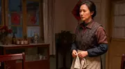 我盯着婆家年夜饭空出的座位发呆：三年生俩娃，碗筷还是没我的份