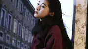关晓彤金靖“晒黑健身”上热搜：内娱审美不再卷“白幼瘦”？ 