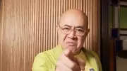 68岁TVB老戏骨李成昌加薪续约，仍有意北上中山发展？