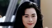 59岁的关淑怡突传噩耗，紧急抢救，无法自主进食，儿子痛哭引热议