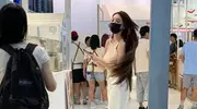 叶珂参加线下活动，生图比直播间美，穿增高鞋仍不高，复出态势猛
