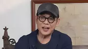 62岁李连杰独自赴美手术，病房照现憔悴形，身后事交代引争议