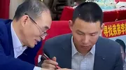 人设崩塌？谢岳被曝假富豪欠债不还，郑琴接连被扒，身份不简单