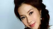 “千亿媳妇”终于闯出路。43年布局八年4胎，660亿遗产到手安。