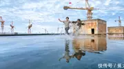 《你行！你上！》定档曝光，姜文葛优造型浮夸，观众直呼这片完了