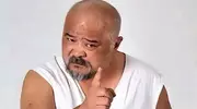 老戏骨李琦酒局不离手，健康亮红灯却难戒酒，妻子妙招能否救他？