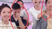 谢浩男低头不语，何事脸红？战友海军陪绑，无处可藏。艺达姐救场