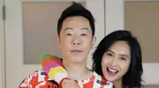 53岁朱茵隐居深山开旧车，为何甘愿清贫，婚姻幸福真相揭秘