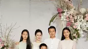 佟大为带女儿们进军演艺圈，姐妹拜师刘天池，长相平凡身高抢镜？