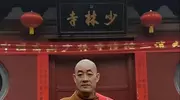 释永信被千夫所指，弟子却站出来力挺：这声“感恩”争议太大了！