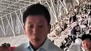 他混进周杰伦演唱会，竟是为了卖5元一瓶水，全程不看一眼演唱会