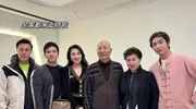 陈佩斯父子和妹夫张山聚餐，远嫁外甥女罕见露面，撞脸徐子淇！