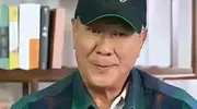 在上个世纪，香港的老演员必须得讲好普通话，这样才能有钱赚