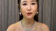 林心如带豪奢珠宝亮相活动，全身超千万，被嘲为搏眼球戴一栋楼