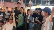 不装了！离婚不到四个月，陈妍希新生活曝光，陈晓差距一目了然