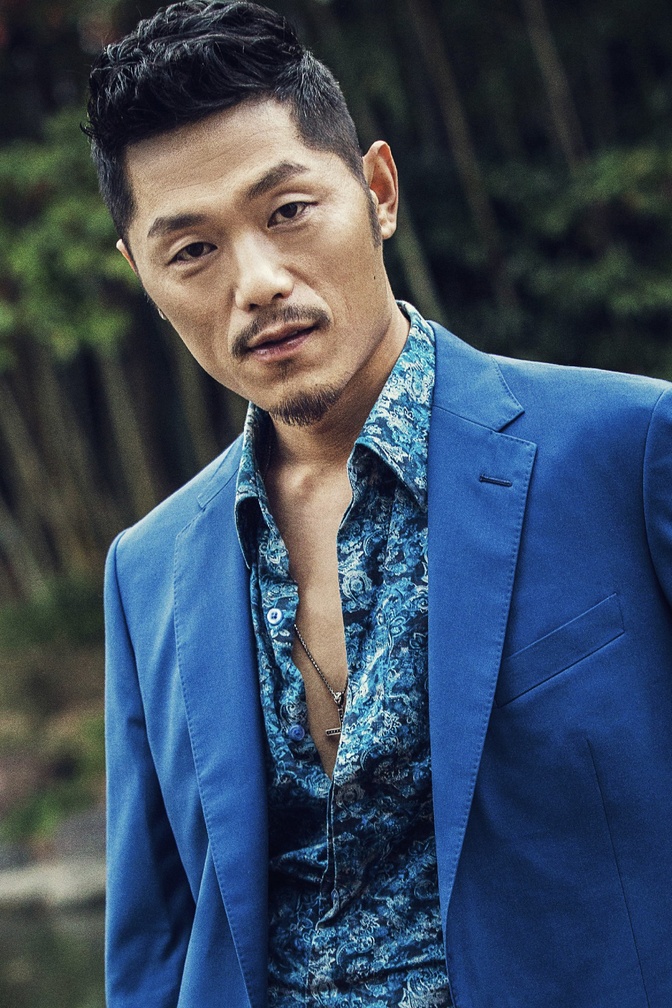 纪沨时装大片演绎百变型男荷尔蒙爆棚男友力炸裂