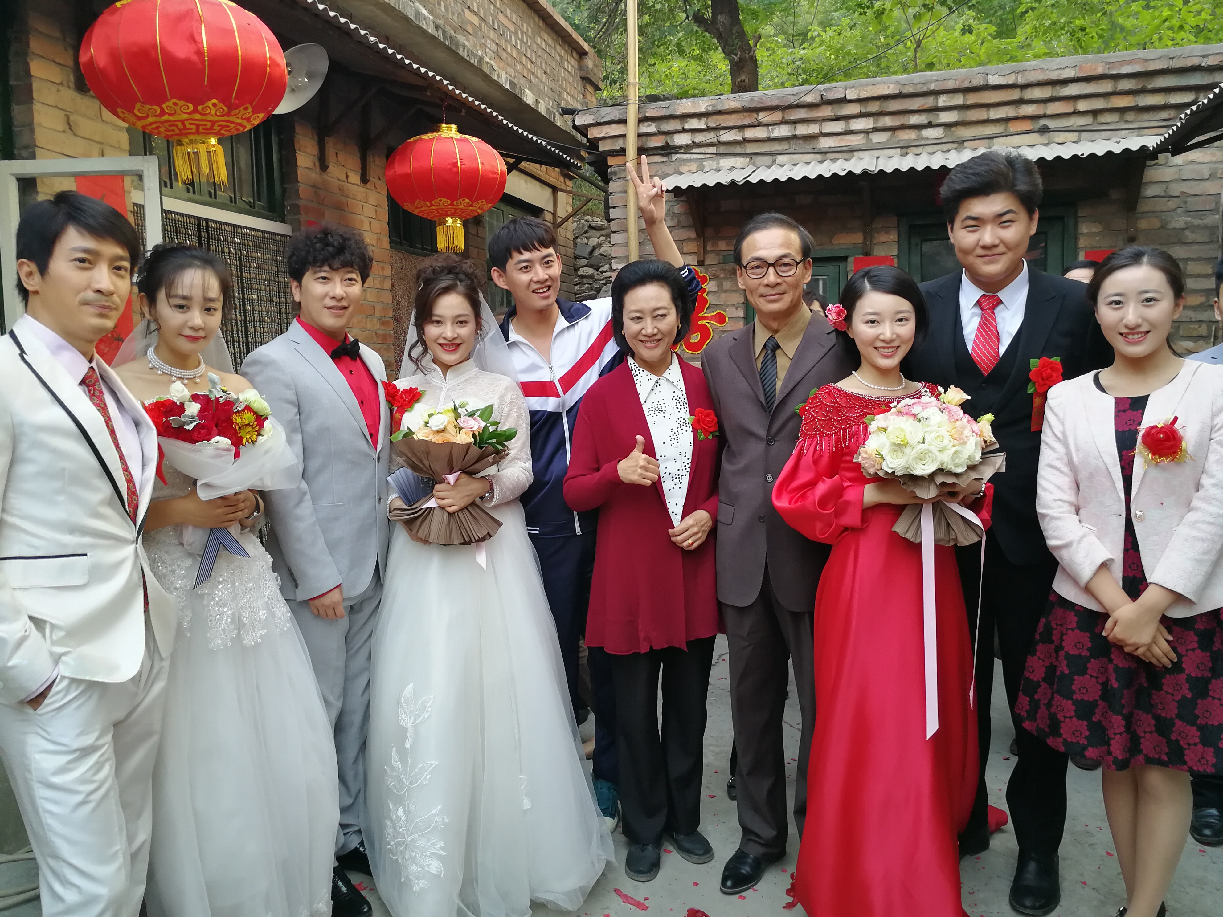 《那年小米正芬芳》杀青 马境海陆演绎姐妹花