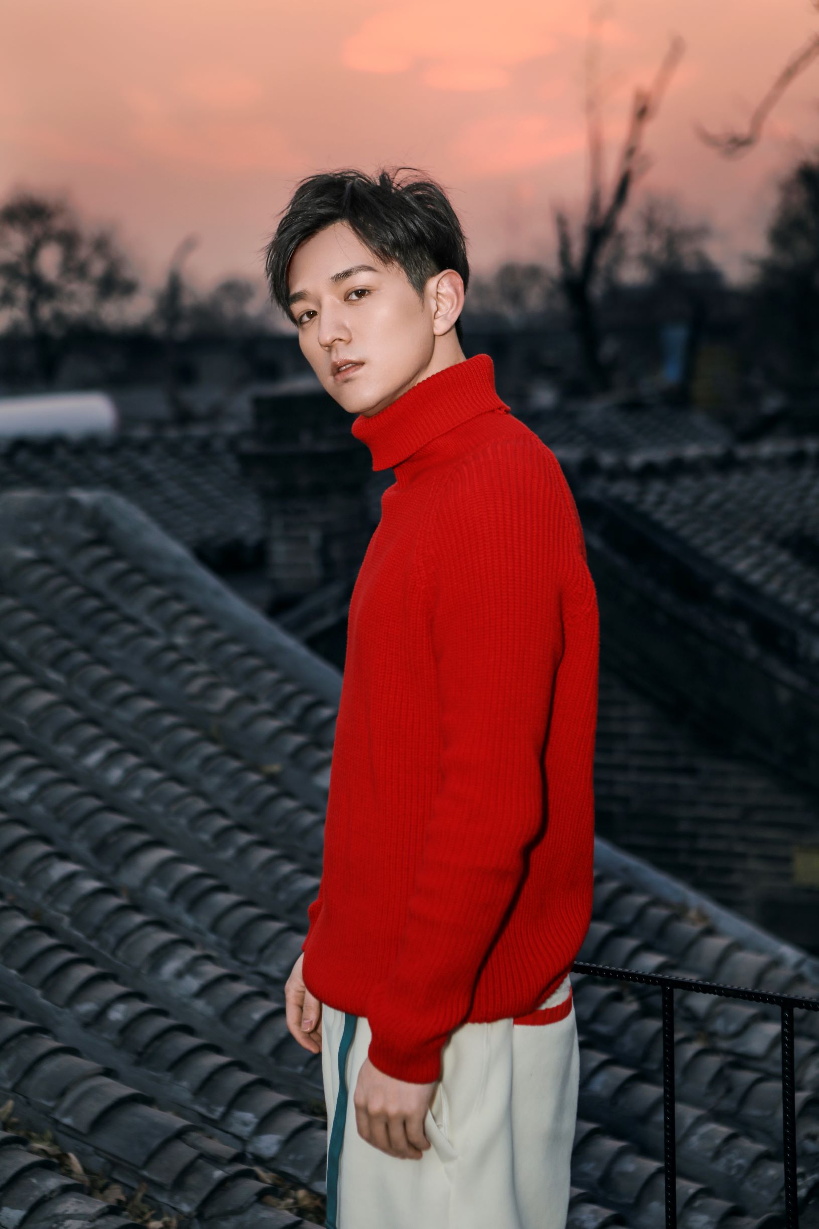 巨果娱乐旗下的人气小生文苡帆拥有少年气息与轻熟型