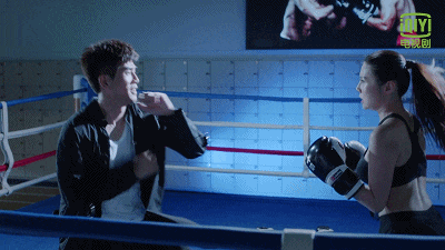 继湿身美腿诱惑后徐冬冬伍允龙香艳拳击续旧情网友性感如你